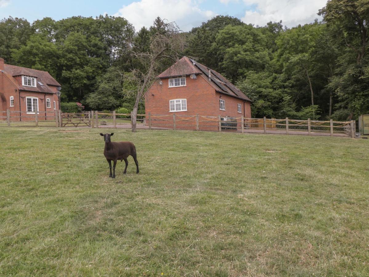 Whitlow Lodge Annex 글로스터 외부 사진